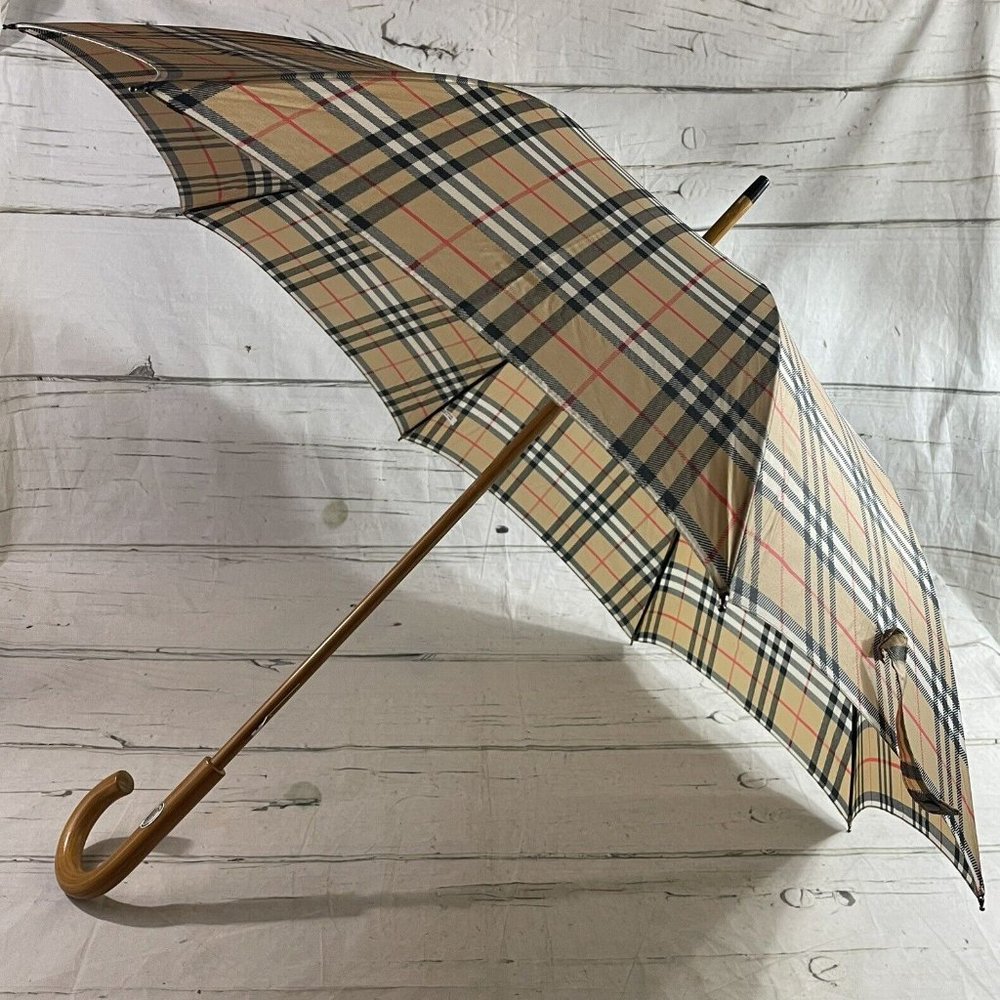 Vintage Burberry Beige & Black Check Manual Open/Close Wood Handle Umbrella 34"